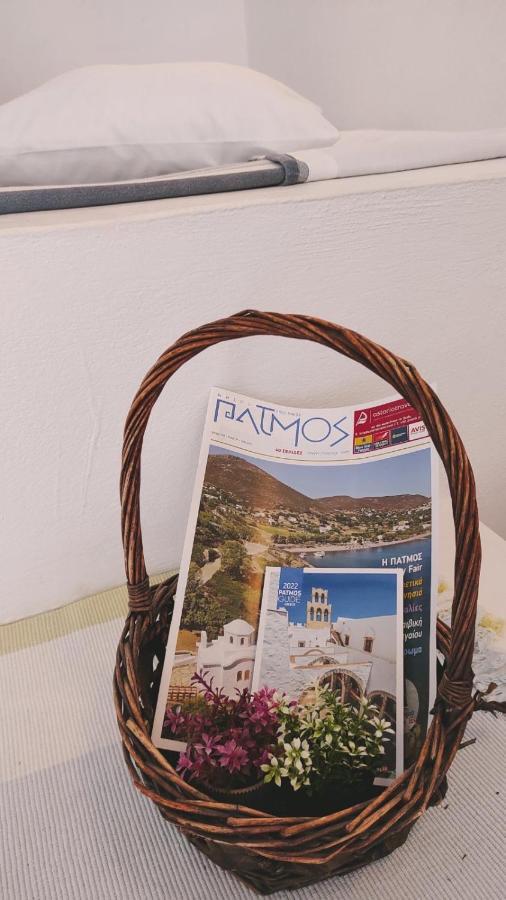 Lampi'S Dolphin Aparthotel Patmos Island Exterior photo