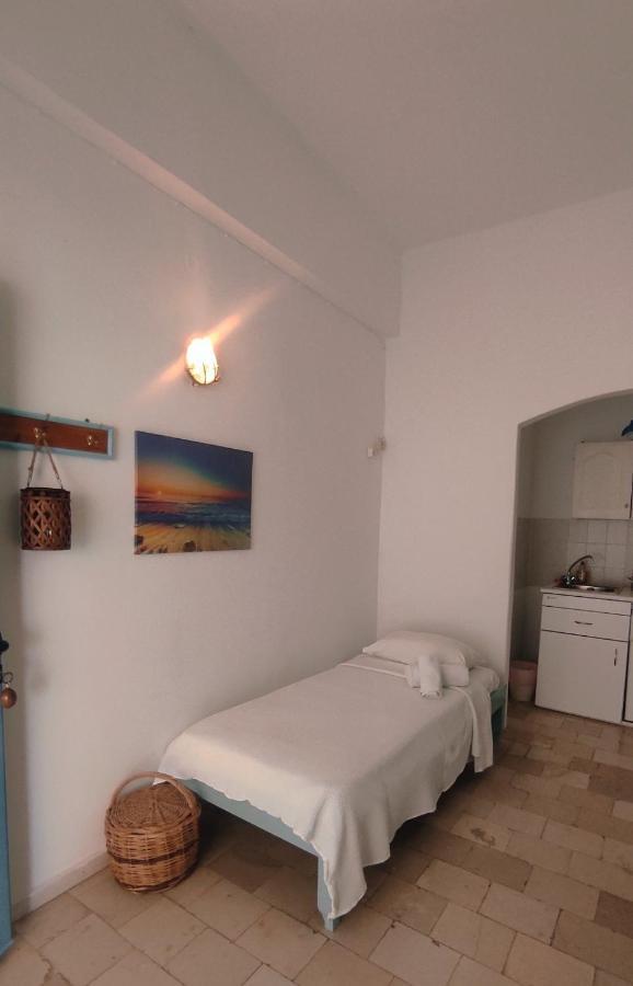 Lampi'S Dolphin Aparthotel Patmos Island Exterior photo